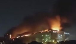 Polisi Usut Kebakaran Pabrik Counvire STG Batu Bara di Kawasan PT Pusri Palembang - JPNN.com