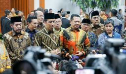 Ketua MPR Apresiasi Komitmen Presiden Jokowi Subsidi Kendaraan Listrik di Indonesia - JPNN.com