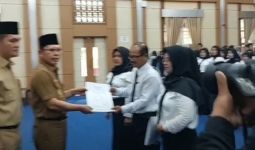 SK PPPK Sudah di Tangan Guru, Amaden: Honorer Teknis Administrasi Menyusul - JPNN.com