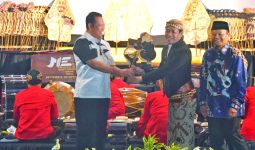 Peringati HUT ke-78 MPR RI, Bamsoet Gelar Wayang Kulit 'Semar Boyong' - JPNN.com