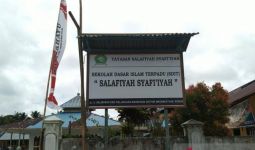 Santriwati Dicabuli Pimpinan Ponpes Salafiyah Syafi’iyah Sejak 2014 - JPNN.com