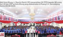 Ratusan Guru di Bitung Terima SK PPPK, Wali Kota Maurits Mantiri Berpesan Begini - JPNN.com