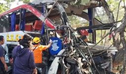 Polisi Bergerak Usut Kecelakaan Bus di Ngawi - JPNN.com