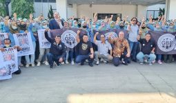 Dari Sebuah Pabrik di Subang Terdengar Buruh Berteriak Ganjar Pranowo Presiden - JPNN.com