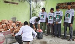 Santri Dukung Ganjar Gotong Royong Renovasi Majelis Taklim Nurul Huda di Palembang - JPNN.com