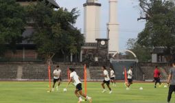 Latihan Perdana Timnas U-23 Indonesia Diikuti 20 Pemain, Shin Tae Yong Absen - JPNN.com