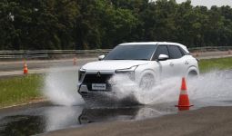 Menyiksa Mitsubishi XForce di Proving Ground Bridgestone, Ajib! - JPNN.com