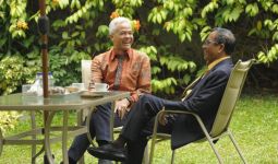 PDIP Dukung Keinginan Ganjar Pranowo yang Ingin Guru Bisa Hidup Layak - JPNN.com