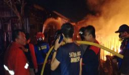 Puluhan Rumah di Palangka Raya Terbakar - JPNN.com