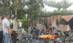 Siti Aisyah Ditemukan Tewas di Bawah Puing Rumahnya yang Hangus Terbakar - JPNN.com