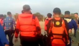 Bocah Tenggelam di Pantai Ketang Ditemukan Sudah Meninggal Dunia - JPNN.com