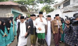Doakan Anies Jadi Presiden, Ummi Neni Ungkap Sejarah Bung Karno dan Ponpes Syamsul ‘Ulum - JPNN.com