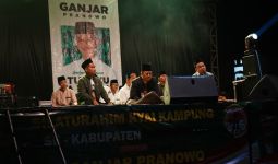 Relawan Santrine Abah Ganjar Gelar Konsolidasi di 104 Kabupaten/Kota - JPNN.com
