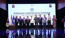 Perguruan Tinggi Indonesia dan Korea Berkolaborasi, Wamenaker Afriansyah Sampaikan Harapan Ini - JPNN.com