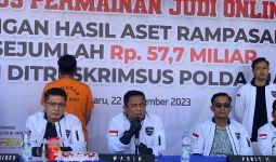 Gerebek Rumah Mewah di Pekanbaru, Polda Riau Tangkap Bandar Judi Online - JPNN.com