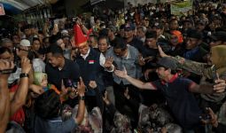 Resmikan 2 Posko Pemenangan di Makassar, Anies Puji Semangat Sukarelawan Sulsel - JPNN.com