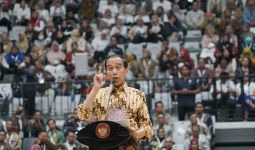 Di Festival LIKE, Presiden Jokowi Ajak Masyarakat Kembali Menanam Pohon - JPNN.com