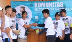 Sukarelawan Nelayan Ganjar Tunjukkan Kepedulian kepada Warga Pesisir Serang - JPNN.com