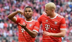 Cedera Patah Tulang Tangan, Penyerang Bayern Muenchen Serge Gnabry Absen Beberapa Pekan - JPNN.com