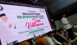 Peringati Maulid Nabi, Ganjar Ingatkan Jemaah Agar Jangan Melupakan Spiritual - JPNN.com