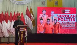 Tutup Sekolah Politik Hanura Jatim, OSO: Semua Kader Harus Punya Semangat Membela Rakyat Kecil - JPNN.com