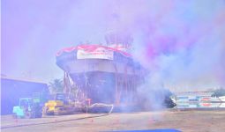 TNI AL Kembali Membangun Satu Kapal Harbour Tug Buatan Dalam Negeri - JPNN.com
