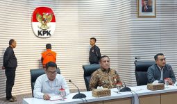 KPK Jebloskan Wali Kota Bima Muhammad Lutfi ke Sel Tahanan - JPNN.com
