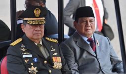 Lihat Posisi SBY saat HUT ke-78 TNI, Berjejer dengan Tokoh Penting Nasional - JPNN.com