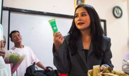 Prilly Latuconsina Sambangi SMAN 70 Jakarta, Ini Pesannya untuk Anak Bulungan - JPNN.com