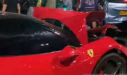 Ferrari Tabrak 5 Kendaraan, Pengemudi jadi Tersangka, Bakal Ditahan? - JPNN.com