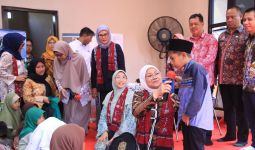 Menaker Ida Fauziyah Apresiasi Pemdes Kenanga yang Berdayakan Desa Migran Produktif - JPNN.com