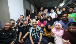 Ganjar Menginap dan Ngariung di Kampung Nyalindung Bogor, Warga: Benar-Benar Merakyat - JPNN.com