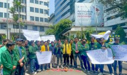 BEM Surabaya Protes Keras Putusan MK dan Politik Dinasti Jokowi - JPNN.com