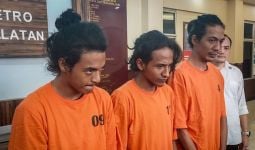 Babinsa TNI Dikeroyok Tiga Pria di Jakarta Selatan, Ini Pemicunya - JPNN.com