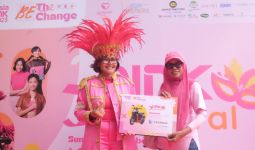 FIFGROUP Bantu Tingkatkan  Kesadaran Risiko Kanker Payudara di Indonesia Goes Pink 2023 - JPNN.com