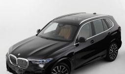 Generasi Terbaru BMW X5 Hadir Dengan Sistem Mengemudi dan Fitur Parkir Canggih - JPNN.com