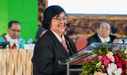 Menteri LHK Siti Nurbaya Bicara Soal Turbulensi dan Paradigmatik Pembangunan Kehutanan Indonesia - JPNN.com