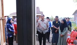 Mimpi Munadhiroh Memiliki Rumah Sendiri Akhirnya Terwujud Berkat Bantuan Pemprov Jateng - JPNN.com