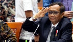 Ketua BEM UI Diduga Diintimidasi Aparat, Mahfud MD Beri Peringatan Keras - JPNN.com