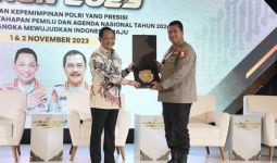 Mendagri Tito Karnavian Dorong Polri Aktif Awasi Kampanye Hitam Jelang Pemilu 2024 - JPNN.com
