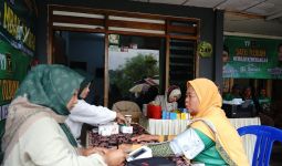 Relawan Asandra Adakan Pengobatan Gratis Bagi Warga Kota Batu - JPNN.com