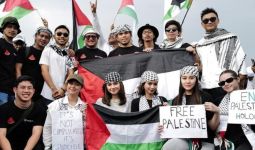 Begini Cara Thariq Halilintar dan Aaliyah Massaid Beri Dukungan untuk Palestina - JPNN.com