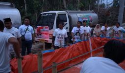 Peduli Warga, Santri Ganjar Jateng Salurkan Puluhan Ribu Liter Air Bersih - JPNN.com