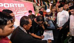 Anies Buktikan Keseriusan, Eks Kapten PSM Makassar: Ayo Pilih AMIN! - JPNN.com