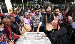 Ganjar Pranowo Kunjungi Pulau Mansinam, Tempat Bersejarah di Papua - JPNN.com