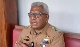 Lepas dari Kasus Korupsi, Johannes Rettob Diaktifkan Kembali sebagai Wabup Mimika - JPNN.com