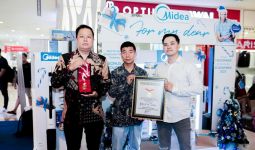 Midea Indonesia Raih Rekor Untuk Kegiatan Cuci 2000 AC Gratis - JPNN.com
