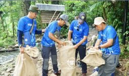 Program Bijak Berplastik di TN Gunung Gede Pangrangro, Bukti Komitmen Danone-Aqua untuk Jaga Lingkungan - JPNN.com