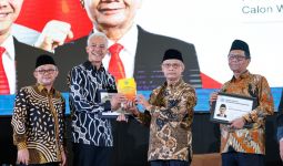 Ganjar & Mahfud Hadiri Dialog Muhammadiyah, Dipuji Pak Haedar, Dicandai Mas Mu’ti - JPNN.com