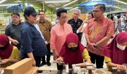 Ribuan Pekerja Buruh Rokok di Yogyakarta Terima BLT dari DBHCHT - JPNN.com
